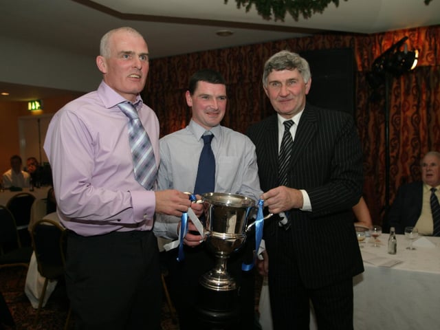 Pictures of Derry people partying in November 2003