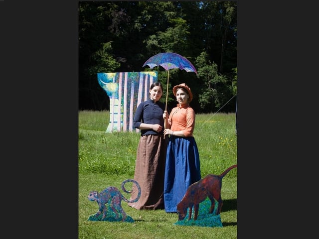 Antonia as Frieda and Liza as Celeste.