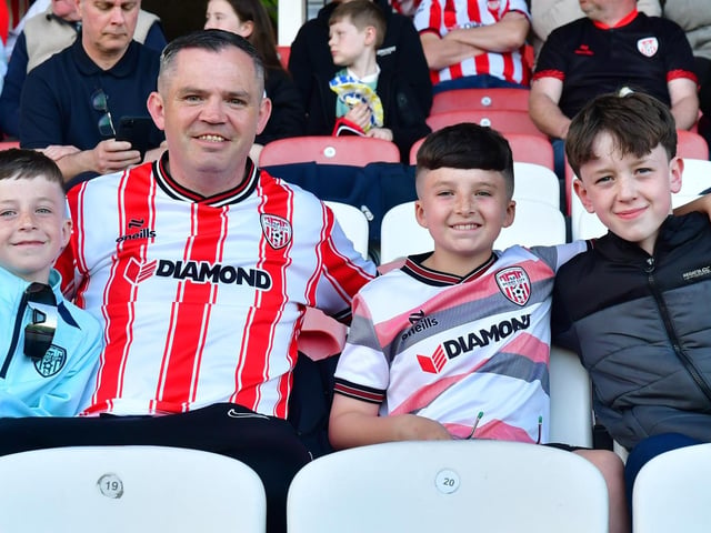 Derry City supporters getting ready for kick-off at Celtic Park. Photo by Kevin Morrison.