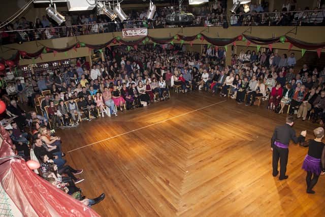 A section of the large attendance at the Jigs and Reels competition at the Plaza Ballroom, Buncrana on Saturday night. The event was in aid of Carndonagh GAA Club.
DER1016MC034