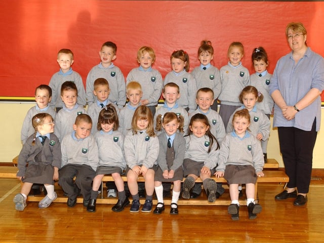 Primary 1 pupils from Trench Road Primary School, pictured with teacher Mary Moloney. (1909PG08):20 years on: Young people across Derry and Donegal starting school in September 2003