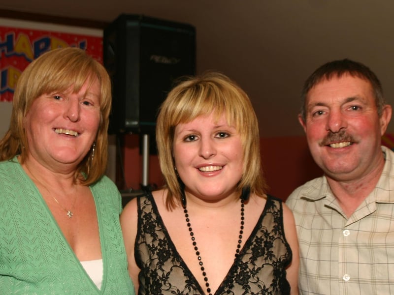 Birthday Girl Charlene with mum Anne and dad Tommy 453 /dd : .