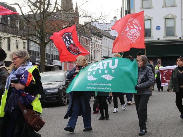 International Women’s Day march making its way to Guildhall Square on Saturday. (Photo - Deirdre Heaney, nwpresspics)