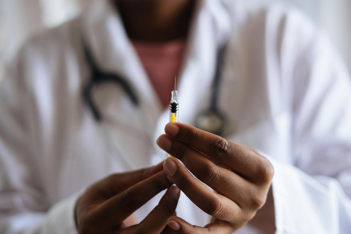 Shingles vaccine roll out to be widened to over 18s with weakened immunity in Northern Ireland