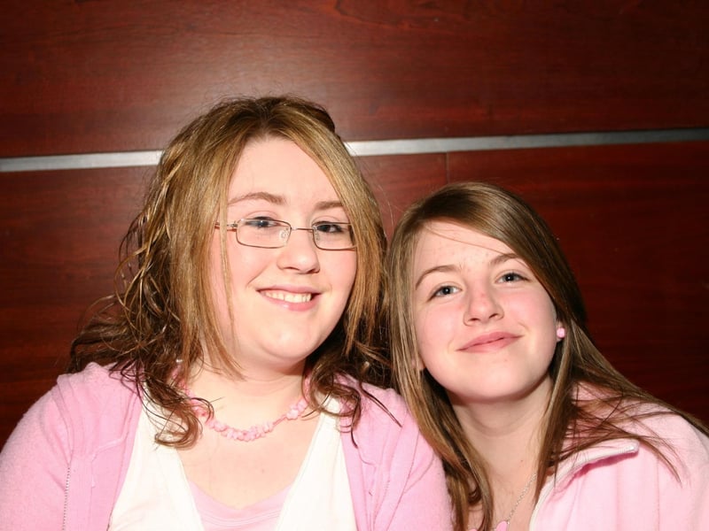 Birthday Girl Caomhe McBrearty and Colleen McBrearty. 4862 dd : Parties and celebrations in April 2005.