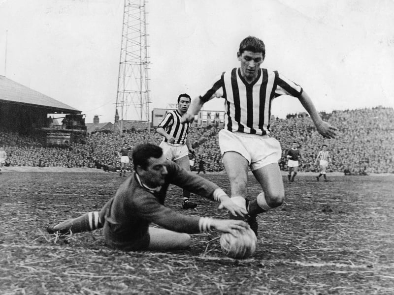 Former Sunderland, Sparta Rotterdam, Standard Liège, Manchester City and Derry City striker Jobby Crossan.