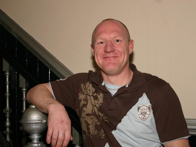 Gary Seymour pictured on his 40th Birthday in Masons. 2225/dd : Parties and celebrations January 2006: G Seymour.