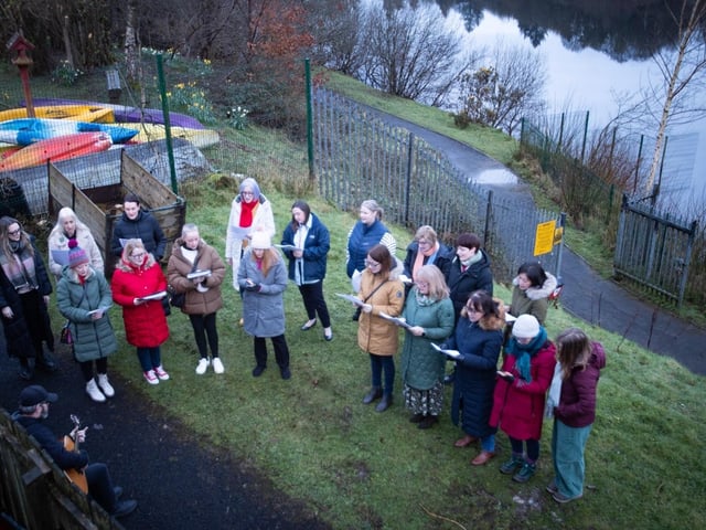 Residents of Creggan and people from across the city came together at Creggan Country Park earlier this morning to welcome the sunrise and begin a day of events across the neighbourhood to mark the Equinox.