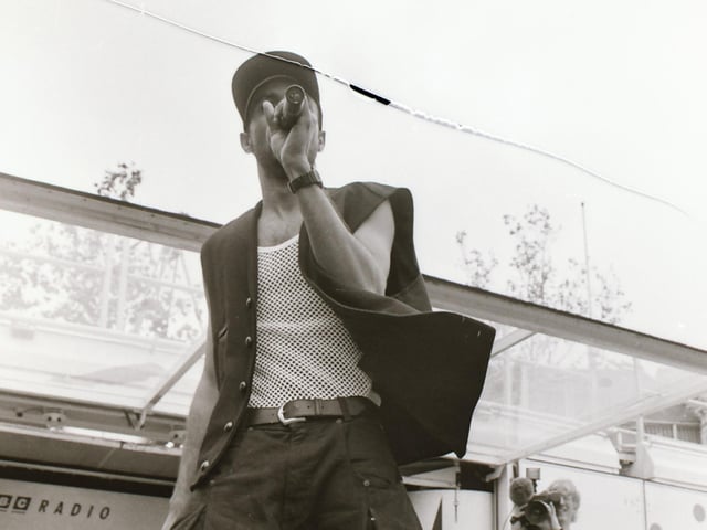 Shaggy performing at the BBC Radio 1 roadshow in Derry in July 1993.