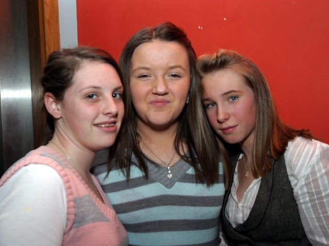 Laura smiles for the camera with her best friends Kiesha and Shauneen 0053/JML : Parties and celebrations January 2006: Laura Kennedy.