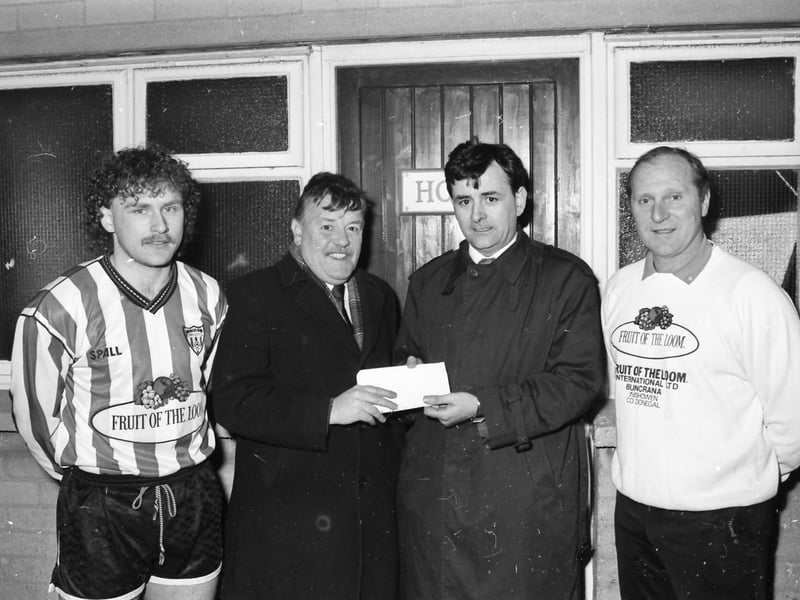 Derry City FC Home Shirt 1991-1992 (Jonathan Speak). Spall.