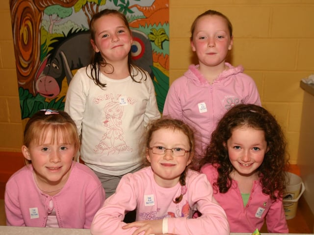 Bronagh Cullen with friends Claire, Cara, Eimear and Amy enjoying the party. 800/dd : Parties in December 2005.