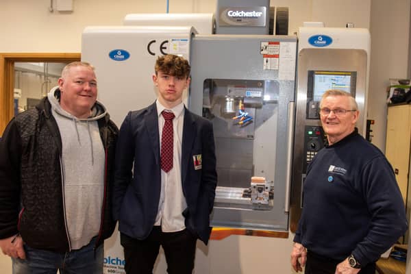 Jack Curran afrom Lisneal College pictured with Dad Gary and  Mechanical Engineering Lecturer Mickey Friel at Open Day at NWRC's Springtown Campus. 