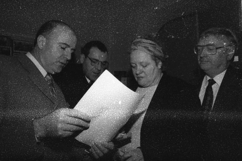 Mo Mowlam during a visit to St. Columb's Park House.