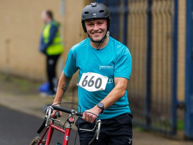 Getting ready for the bike leg at the Danny Quigley Try-a-Tri at the weekend. (Photo: Micam Photography)