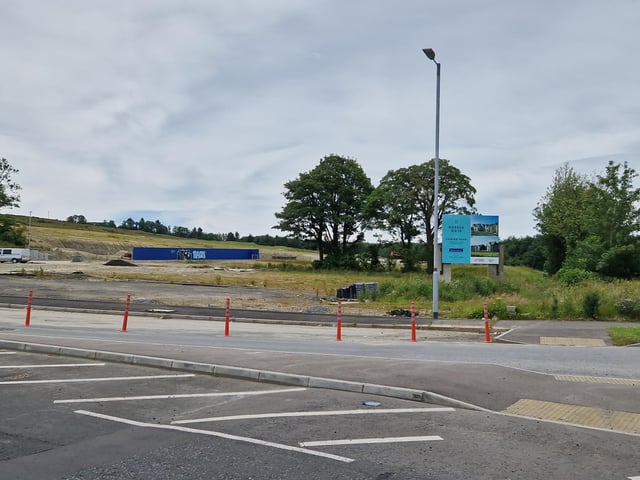 Work continues to advance on South Bank Square’s new Rosses Gate housing development at Ballyoan in Derry.