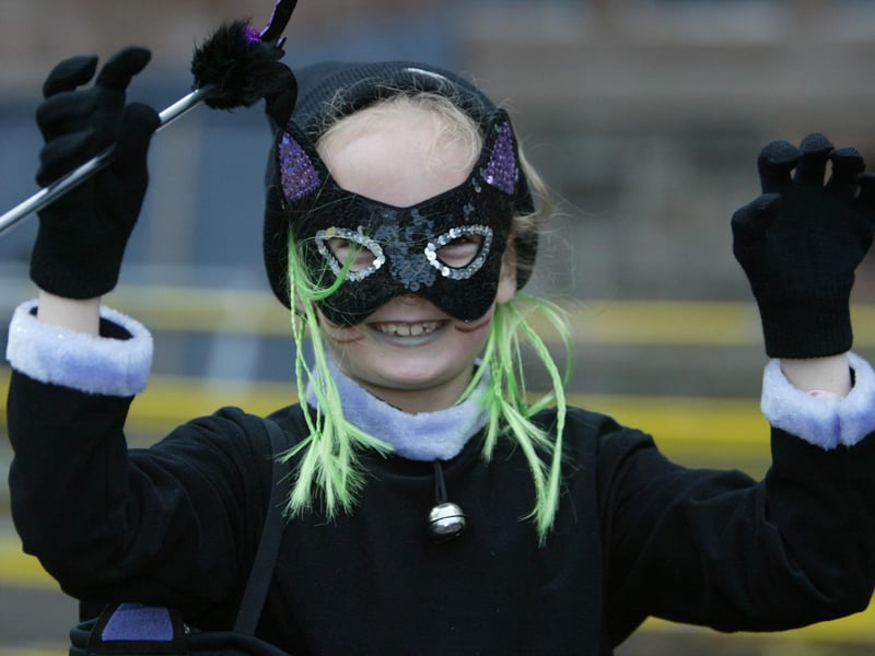 Pusycat Sorcha Kelly. (0311JB05):20 YEARS ON: Halloween celebrations in Derry in 2003