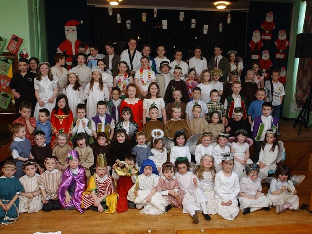 Derry nativities and Christmas shows from December 2003