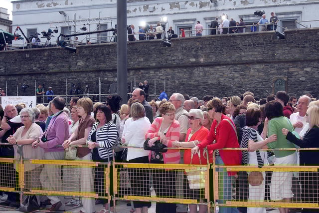 Part of the crowd and world's media gathered at Guildhall Square in Derry for the release of the Lord Saville Report on 'Bloody Sunday'. LS2410-517MT.
