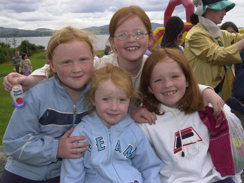 Derry youngsters enjoying summer in August 2003