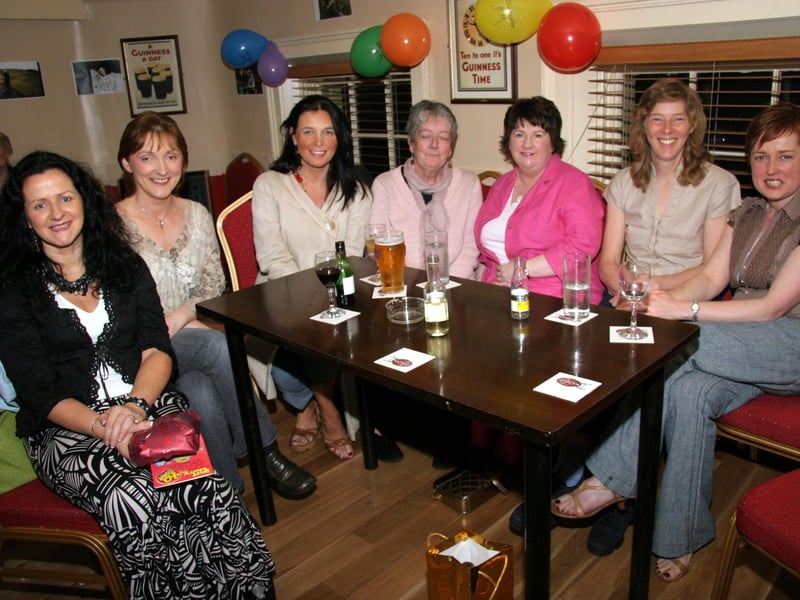 Birthday girl Kim, Jacqueline, Emer, Anne, Theresa, Diane and Geraldine smle for the camera 0650JML : Parties and celebrations June 2006: Kim Boyle.