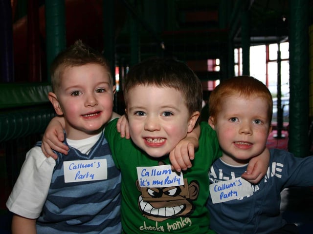 Callum McDaid with friends Ben and Declan having fun at the 4th Birthday Party. 3627/dd : Parties in Derry in Spring 2006.