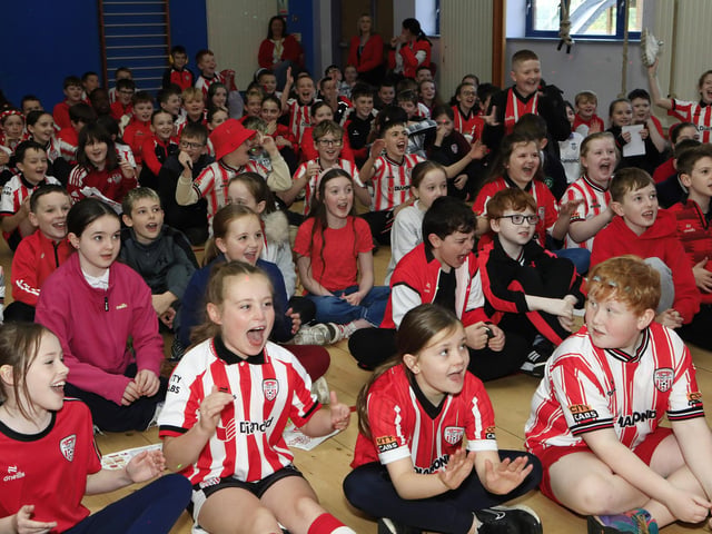 Derry City FC players players Michael Duffy, Brian Maher and Conal McDermott pre-Cup final visit St. Patrick’s PS, Pennyburn,  (Photo - Tom Heaney, nwpresspics)