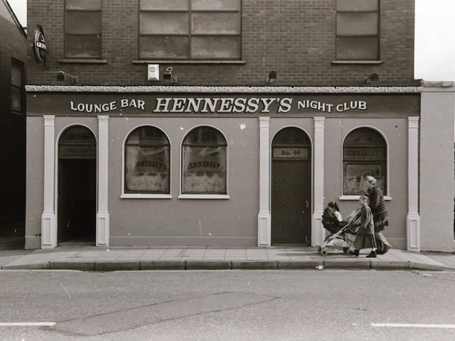 Hennessy's pub and nightclub (later Pepés and Envy), Strand Road.