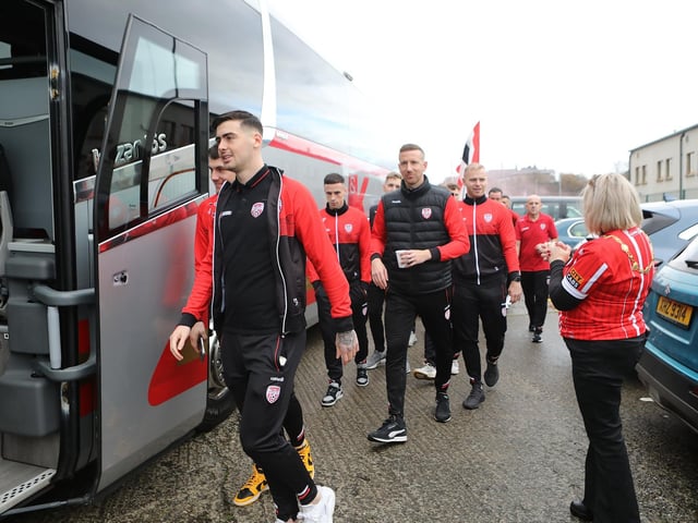 The Mayor sees off the Derry City FC players as they depart for Dublin for the FAI Cup final. (Photo - Tom Heaney, nwpresspics)