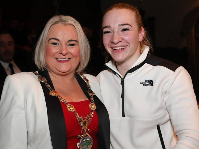 Mayor Sandra Duffy with World European and Commonwealth champion, Amy Broadhurst. (Photo - Tom Heaney, nwpresspics)