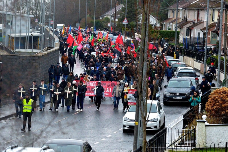 The Bloody Sunday 51 commemoration march makes it way along Lone Moor Road towards the Bogside on Sunday afternoon.  Photo: George Sweeney. DER2306GS – 30