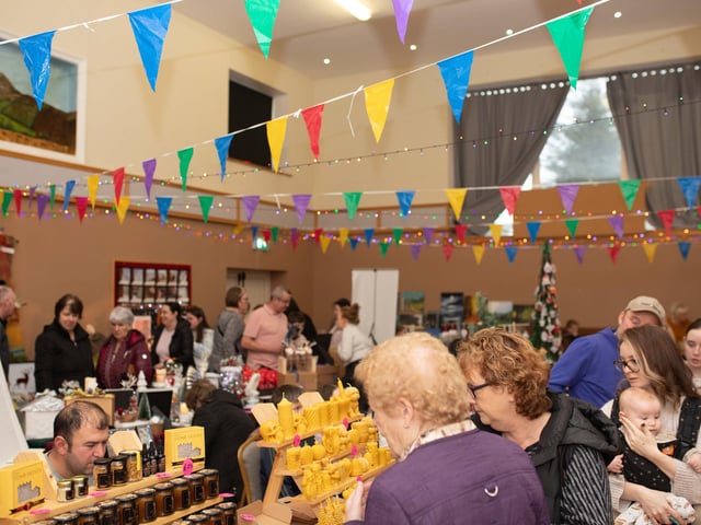 A small section of the huge crowds that attended the Sliabh Sneacht Centre Christmas Craft Fair in Drumfries in Inishowen.