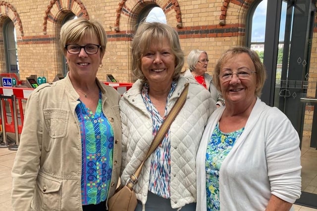 The Western Trust Chat Tea Train has yet again seen huge crowds avail of the day out, this time to the seaside, as passengers set off from Derry for Portrush.