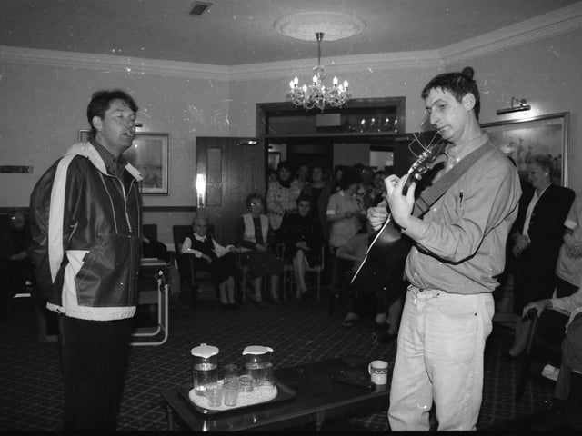 Daniel O'Donnell throws out a tune at Edenballymore Lodge.