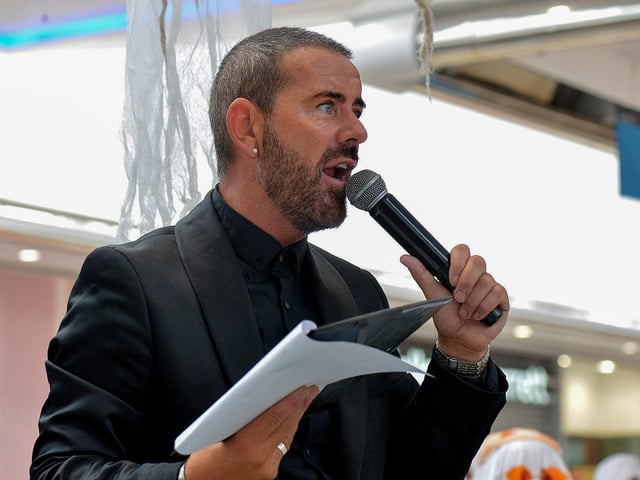 Derry’s own Micky Doherty was compere at the Foyleside Shopping Centre’s ‘Squadghouls’ Halloween event on Sunday afternoon. Photo: George Sweeney. DER2244GS – 022