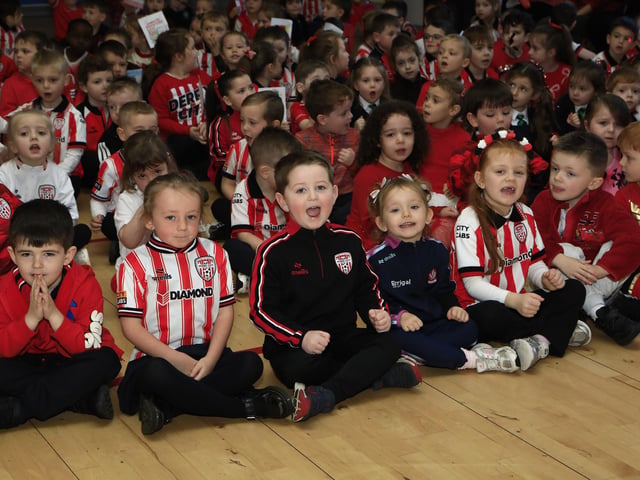 Derry City FC players players Michael Duffy, Brian Maher and Conal McDermott pre-Cup final visit St. Patrick’s PS, Pennyburn,  (Photo - Tom Heaney, nwpresspics)