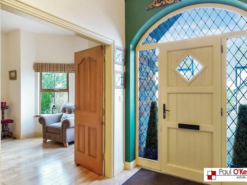 Stunning six bed, five bath property for sale in Victoria Gate