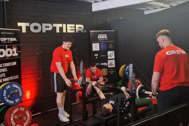 The crew and contenders getting ready for a lift