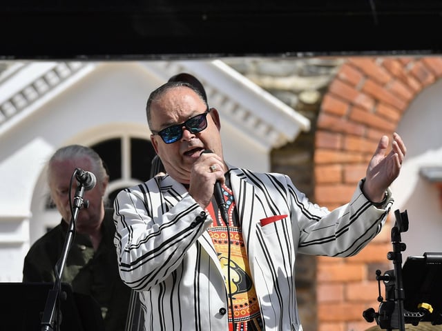 Dougie Breslin entertains in the Craft Village afternoon. Photo: George Sweeney