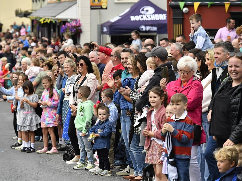 Spectators at the Clonmany Festival Parade on Sunday afternoon. Photo: George Sweeney