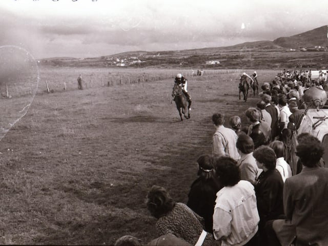 Buncrana horse races at Pollan Green.