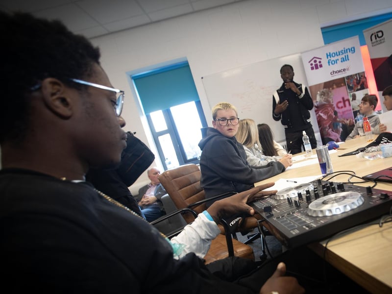 Dublin Rapper SELLO pictured working with budding musicians during a three hour workshop at the Creggan Youth Club, Fanad Drive, Derry on Tuesday afternoon. (Photos: Jim McCafferty Photography)
