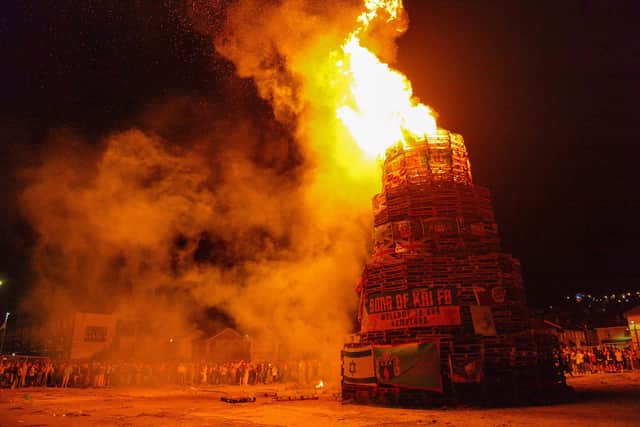 A bonfire several years ago in the Bogside.DER2233GS – 031