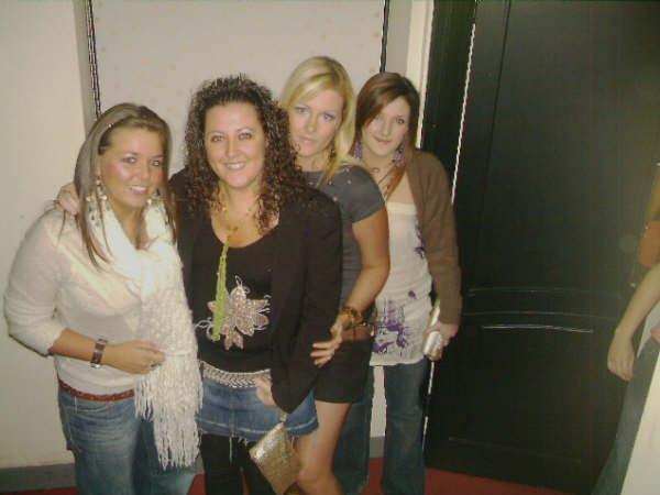 Out Last Night at Café Roc / Earth in Derry in November 2005.