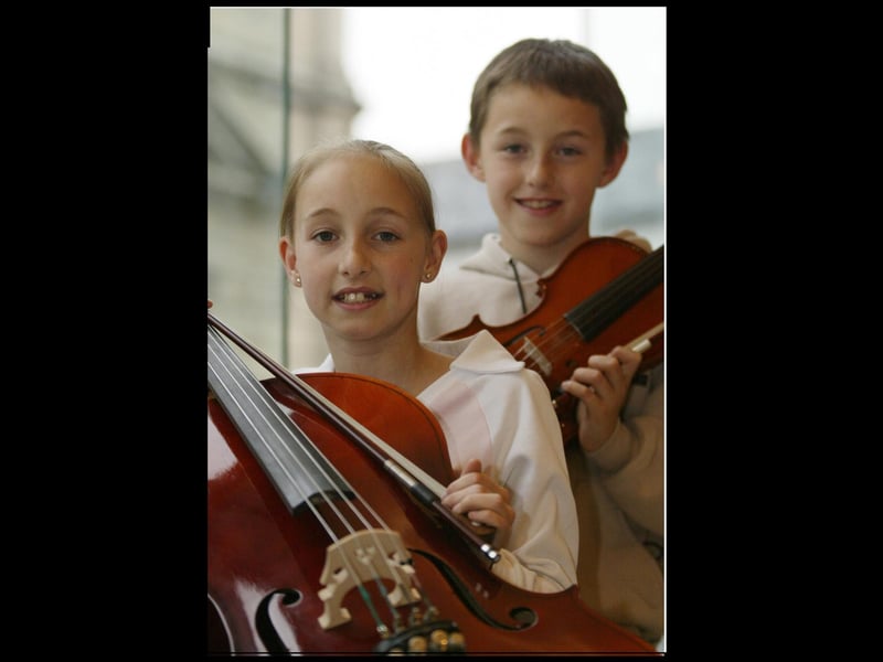 Bríd and Neil Burns from Derry who won the under 13 string duet at Fies Dhoire Chomcille. (2504JB67)