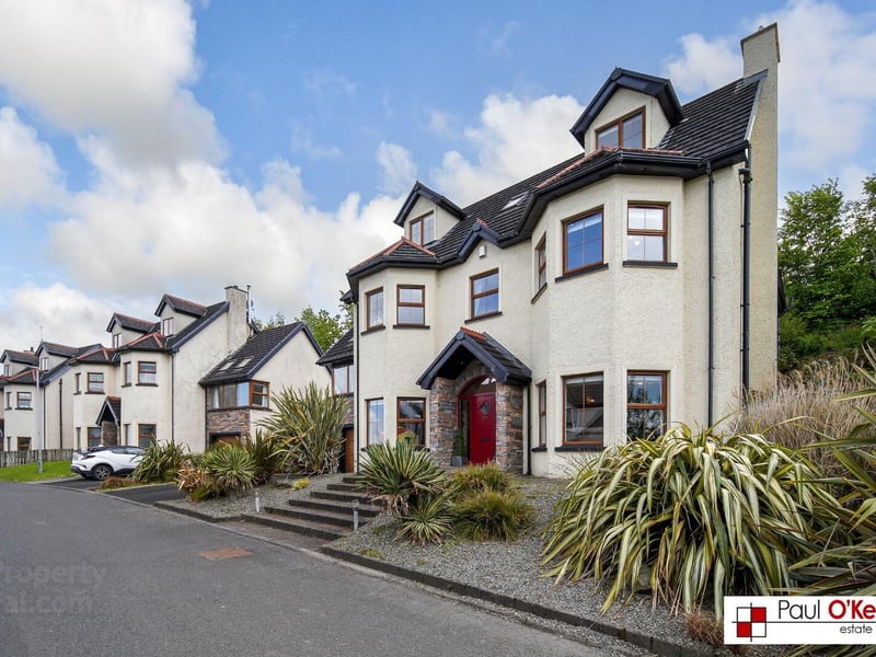 Stunning six bed, five bath property for sale in Victoria Gate