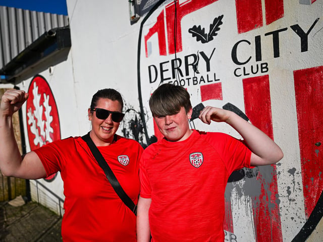 Derry City supporters Melissa Deery and Logan McDonald before the SSE Airtricity Men's Premier Division match between Derry City and Shamrock Rovers at Find Insurance Celtic Park in Derry. Photo by Ramsey Cardy/Sportsfile
