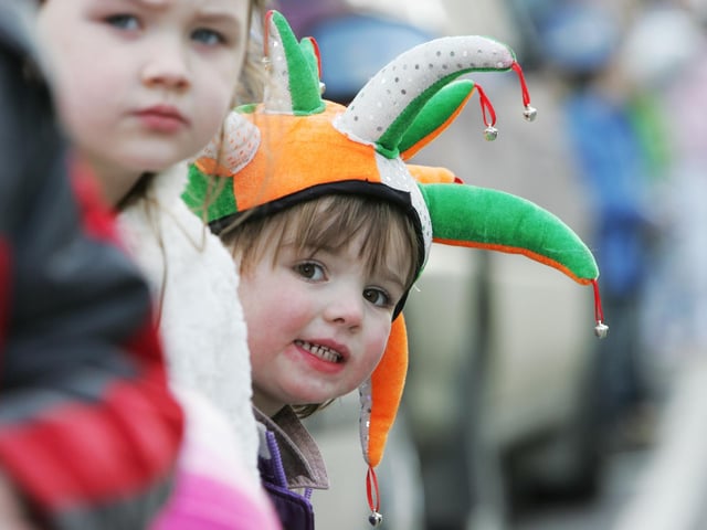 Three years-old Chloe Grant, from the Illies,  at he Buncrana St. Patrick's Day parade. (1803C68)