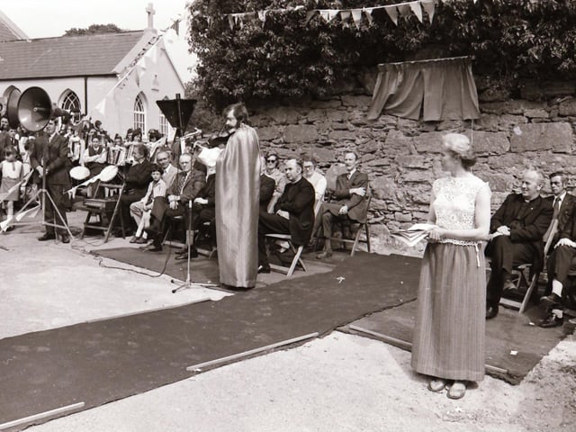 Participants at events  during Cruit Ailigh, a special Inishowen-wide festival celebrating our ancient heritage. These pictures are mainly from Grianan Fort and Muff.