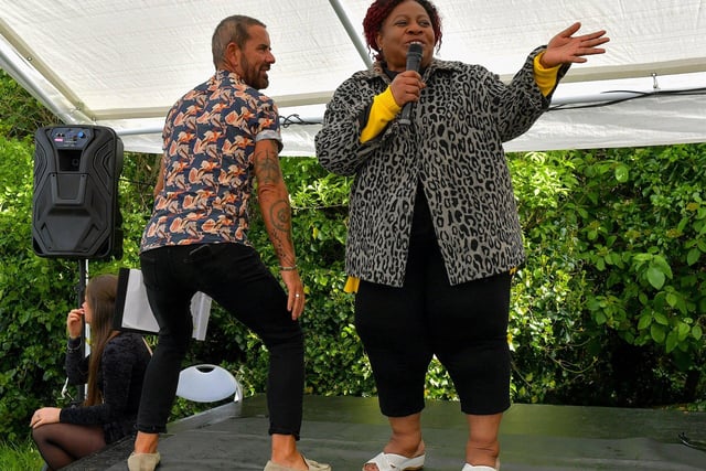 Micky Doherty and Beverly entertaining at the NW Migrants Forum’s ‘Celebrate Family – Connect Communities’ fun day at Coshquin on Sunday afternoon last. Photo: George Sweeney.  DER2320GS – 26 